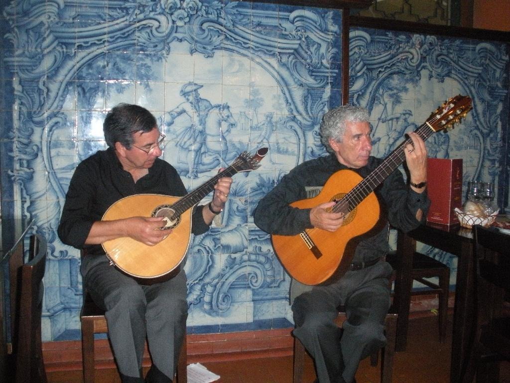 Fado_musicians_Lisbon