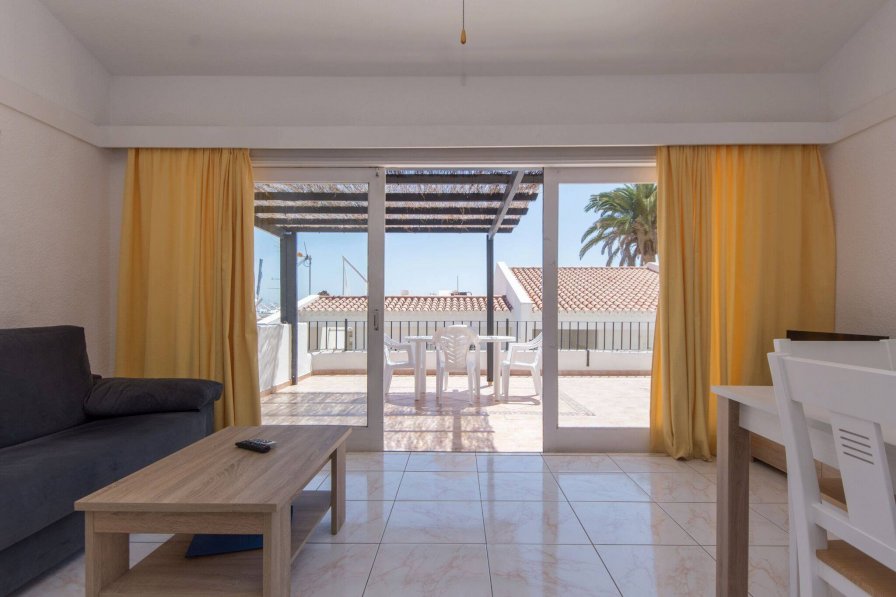 Apartment to rent in Costa Adeje, Tenerife with shared pool 122095