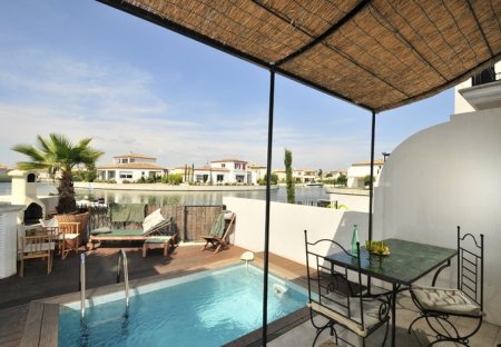 Villa in Aigues-Mortes, the South of France
