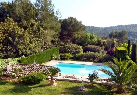 Villa in Bois Fleuri-Chevre d'Or-Saint Philippe, the South of France