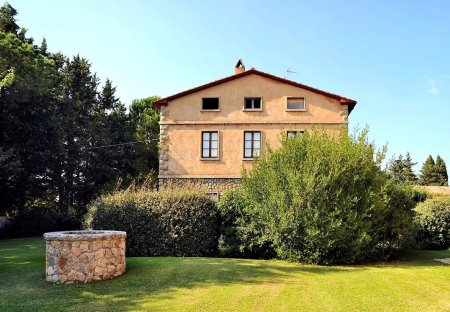 Apartment in Manciano, Italy