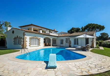 Villa in Valmasque-Notre Dame de Vie, the South of France