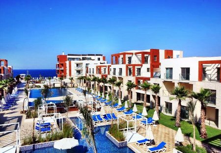 Apartment in Gumusluk, Turkey