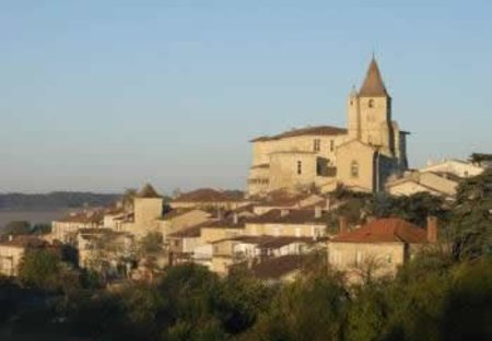 Village House in Lavardens, the South of France: Village from the east