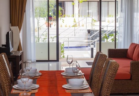 Town House in Choeng Mon, Koh Samui: Frans's Place dining area to lounge balcony