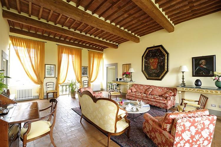 Villa to rent in Lucca, Italy with private pool 180461