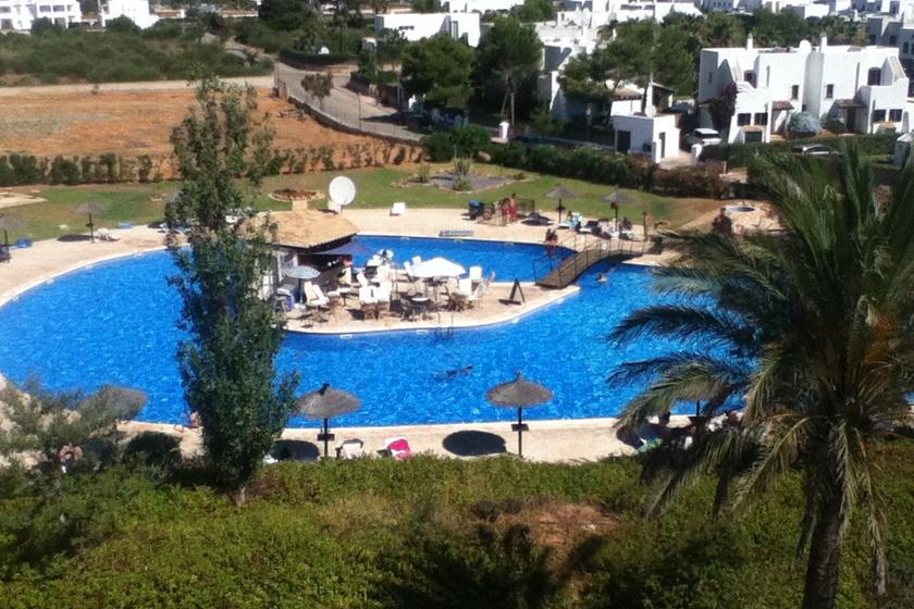 Penthouse apartment to rent in Cala Egos, Majorca with pool 183209