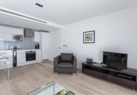 Apartment in Weavers, London