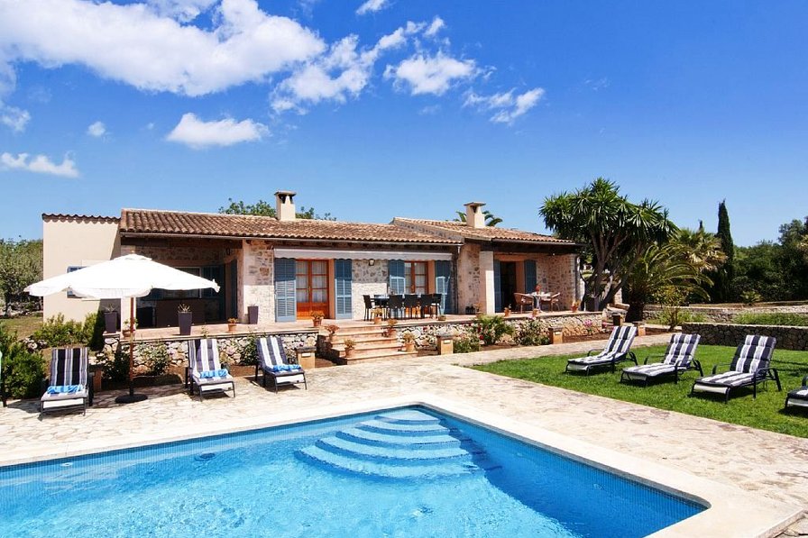 Finca to rent in Artà, Majorca with private pool 184108
