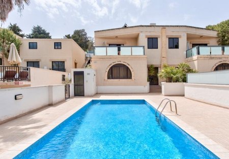 Villa in Santa Maria Estate, Malta