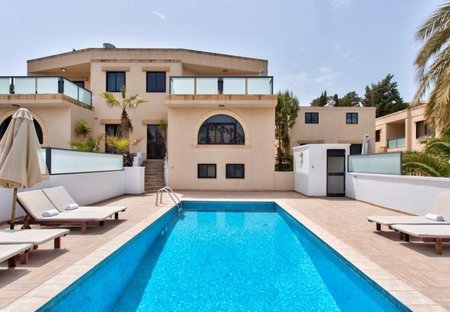 Villa in Santa Maria Estate, Malta