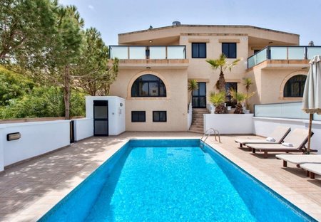Villa in Santa Maria Estate, Malta