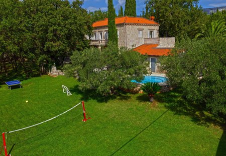 Villa in Čilipi, Croatia