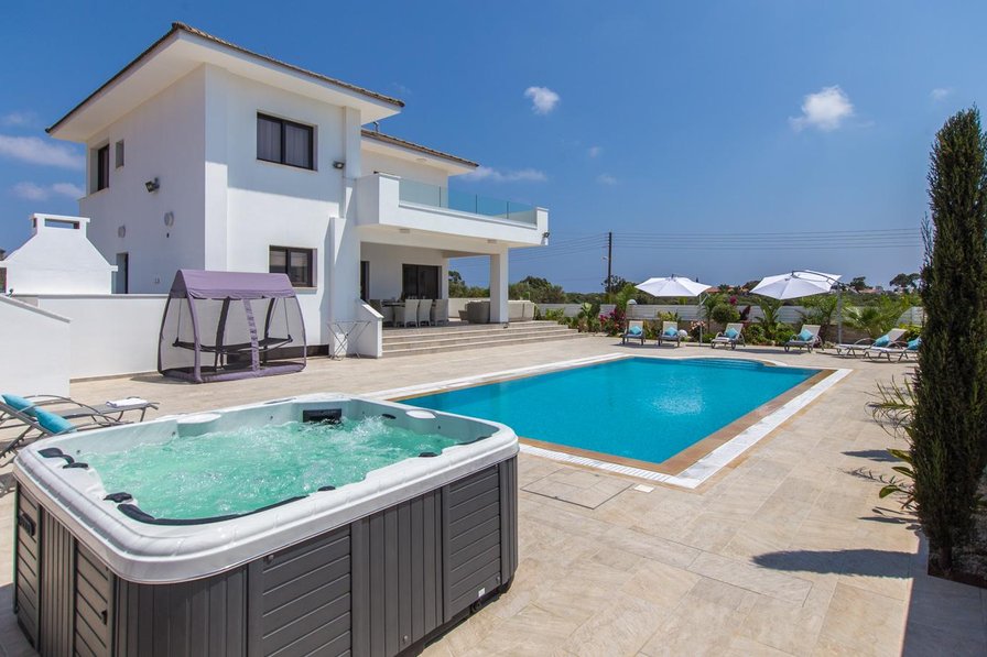 Villa to rent in Protaras, Cyprus with private pool 185534
