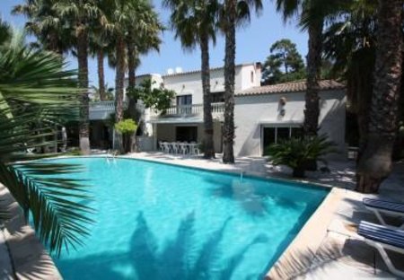Villa in Village-Saint Julien-Saint Pierre, the South of France