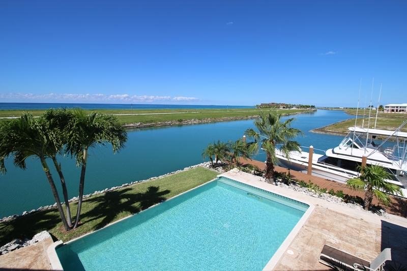 Villa to rent in Grand Bahama, Bahamas with private pool 187018