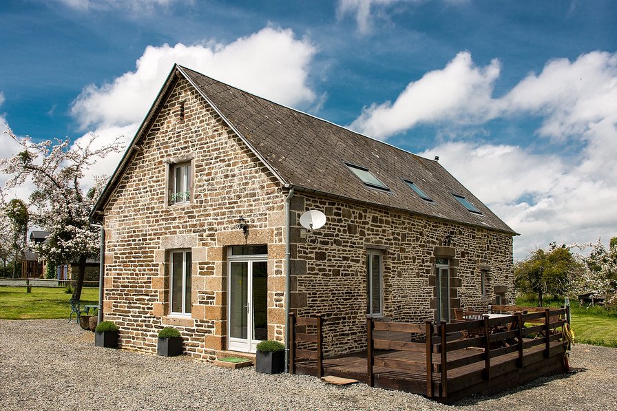 House to rent in Brécey, France 187121