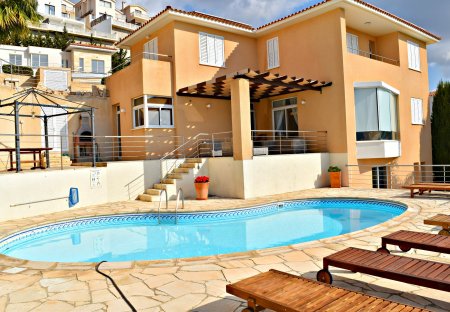 Villa in Peyia, Cyprus