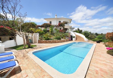 Villa in Caramujeira, Algarve