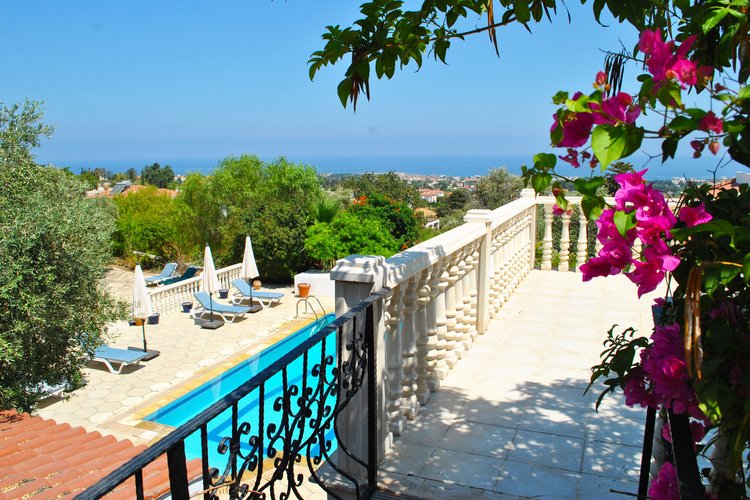 Villa to rent in Karsiyaka, Cyprus with private pool 189069