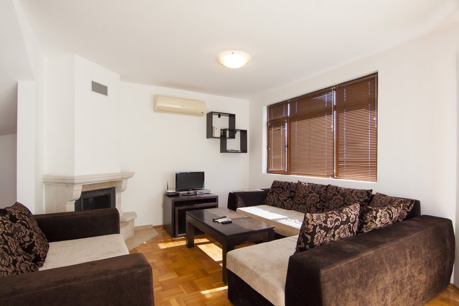 Villa to rent in Kableshkovo, Bulgaria with private pool 189073