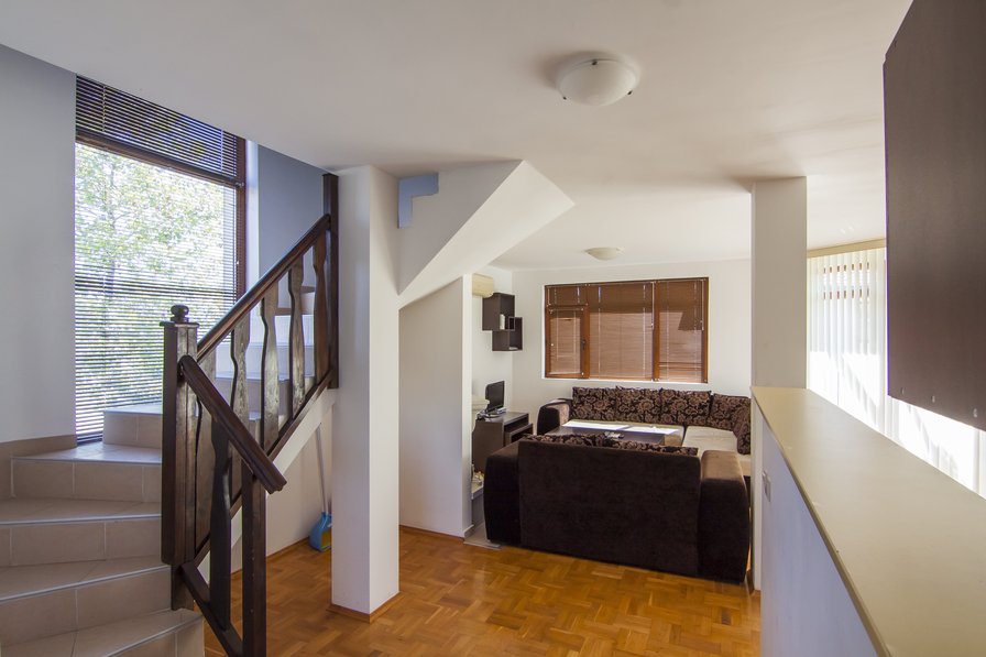 Villa to rent in Kableshkovo, Bulgaria with private pool 189073