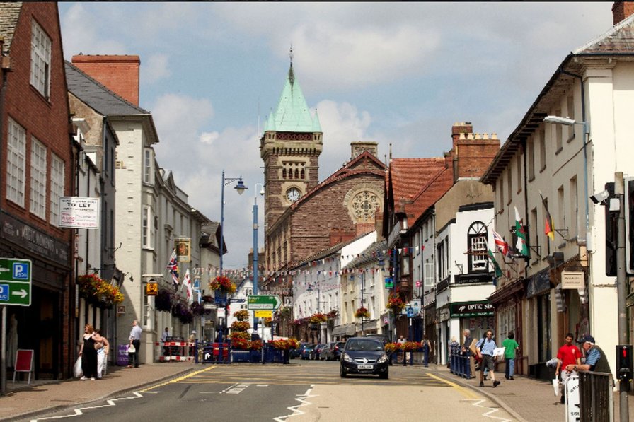 Town house to rent in Castle (Abergavenny), Wales 189202