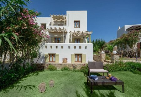 Villa in Naxos, Greece