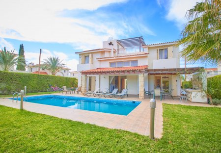 Villa in St Nicolas, Cyprus