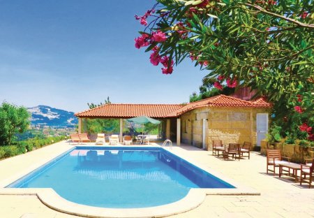 Villa in Fornos, Portugal