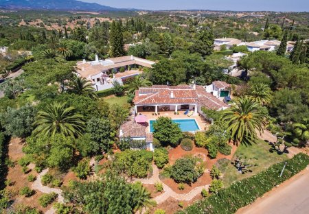 Villa in Cabeço Esteves, Algarve