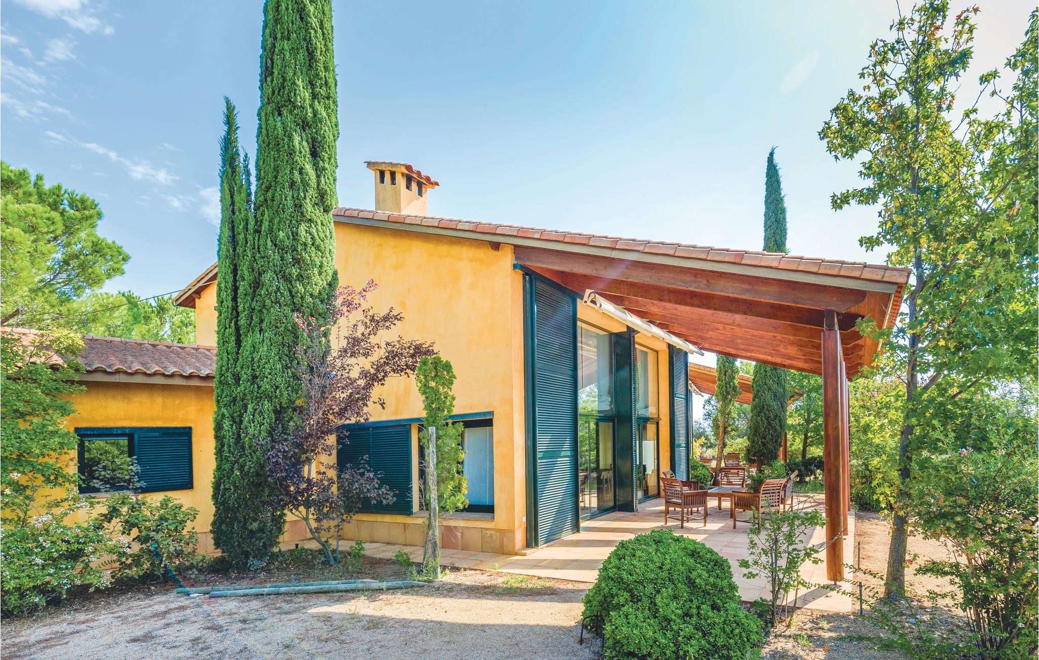 Picture of villa
