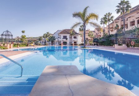Apartment in La Duquesa Golf & Country Club, Spain