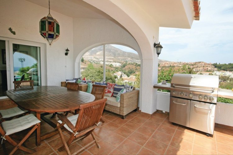 Villa to rent in Benalmádena, Spain with private pool 190598