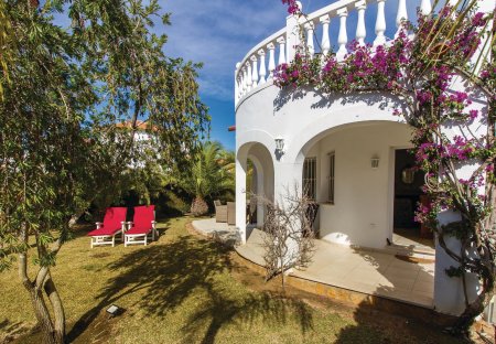 Villa in Deveses, Spain