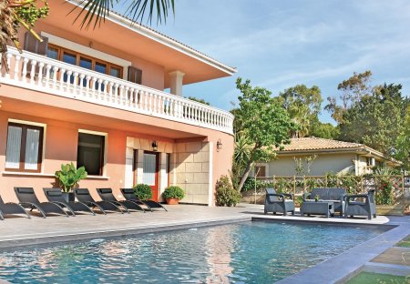 Villa in Playa de Muro, Majorca