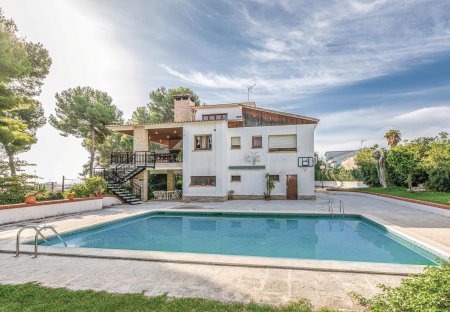 Villa in Cunit, Spain