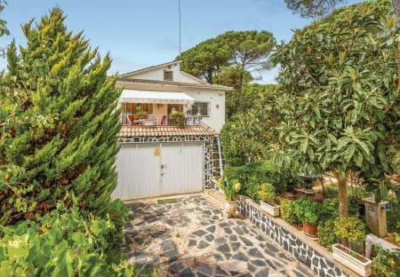 Villa in La Goba, Spain