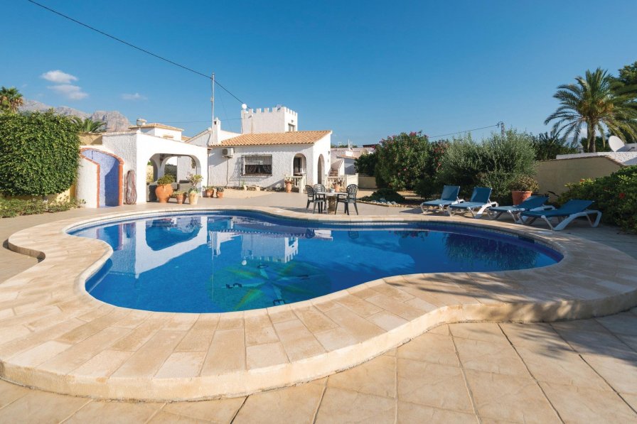 Villa in Spain, Escandinàvia
