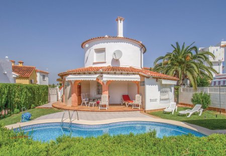 Villa in Oliva, Spain