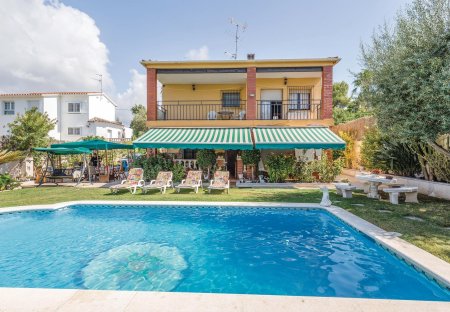 Villa in Cunit, Spain