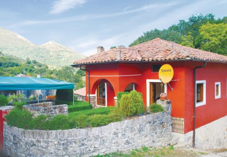 Villa in Debodes, Spain