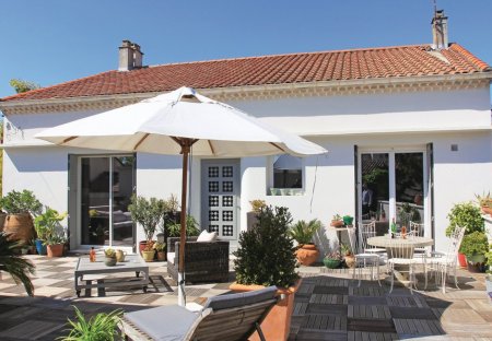 Villa in Montélimar, France