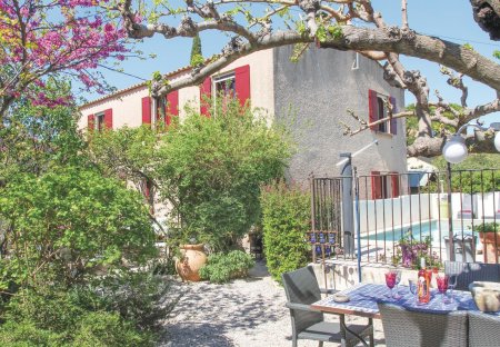 Villa in Eyragues, the South of France