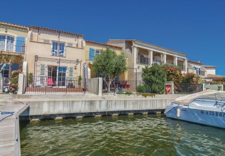 Villa in Aigues-Mortes, the South of France