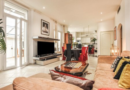 Apartment in Saint-Nicolas, the South of France