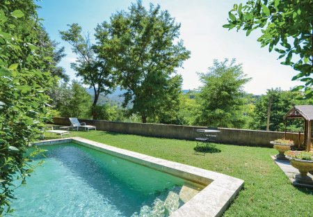 Villa in Ménerbes, the South of France