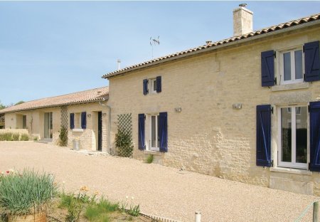 Villa in Bouillé-Courdault, France
