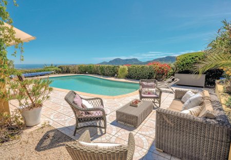 Villa in Les Adrets-de-l'Estérel, the South of France