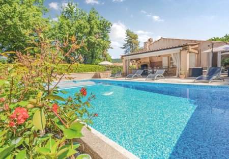 Villa in Saint-Cézaire-sur-Siagne, the South of France